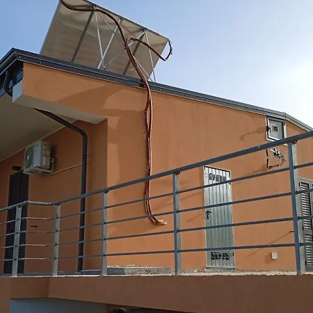 Oasi Di Mare Apartment Gioiosa Marea Exterior photo